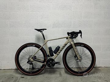 Canyon Grizl CF SLX 8 Di2 DT Swiss - GRAVEL STRADA