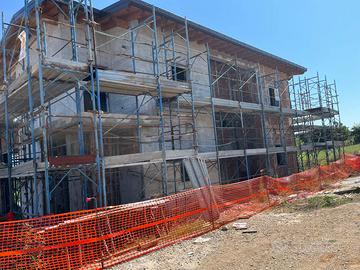 CASA BIFAMILIARE - Segni