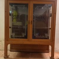 vetrina intarsiata da credenza antica