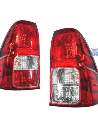 FANALI TOYOTA HILUX 16- ESTERNO