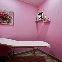 Cabine attrezzate in salone di parrucchiere