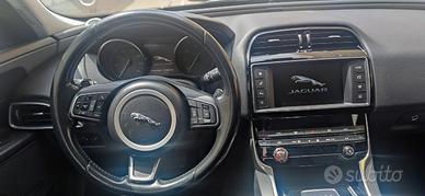 Jaguar XE 2.0D