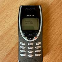 Nokia 8210