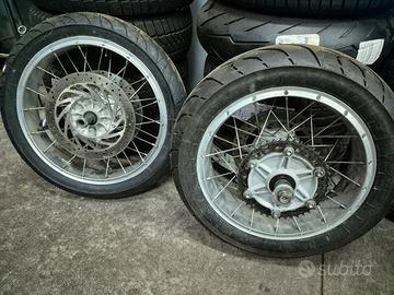 Cerchi aprilia caponord 1000 2001/2 etv 2003