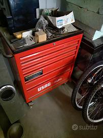 Carrello attrezzi 