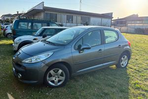 Peugeot 207 1.4 benzina 75cv neo patentati 