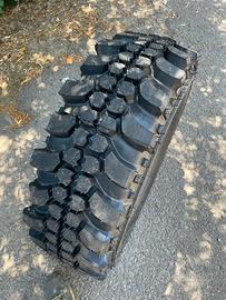 Gomme ricoperte 205/70/15 e 195/80/15 M+S e tante