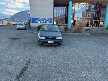 Renault Laguna 1.8i MPI cat RT