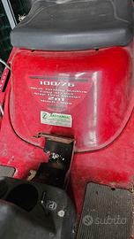 trattorino tagliaerba 