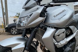 KAWASAKI Z750 SEMINUOVA 2007