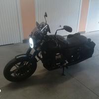 Moto Guzzi V7 Night pack