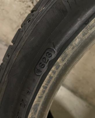 2 gomme hankook ventus S1 evo2