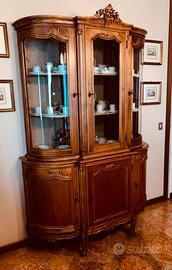 Arredo in legno massello