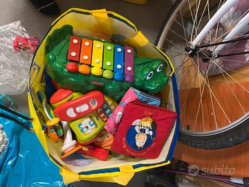 Borsa piena  giochi per bambino 6/36 mesi