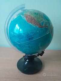 Mappamondo con illuminazione interna