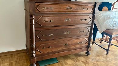 Cassettone in legno