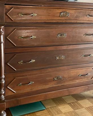 Cassettone in legno