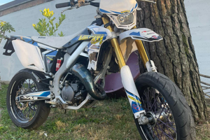 Suzuki valenti 50 SM