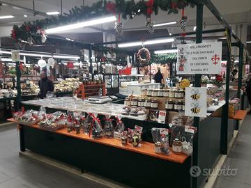 Vendita banco alimentare mercato coperto RM