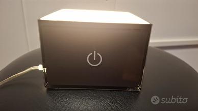 Lampada da tavolo con USB