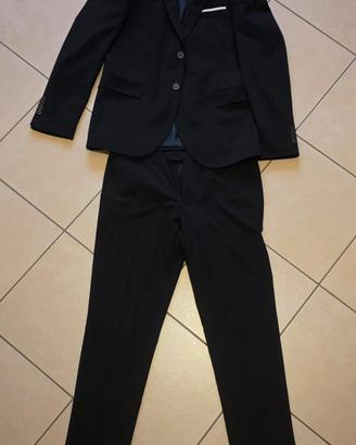 Abito da ragazzo  colore nero 