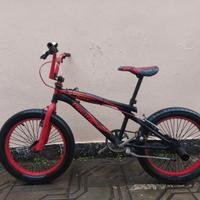 bici Bmx taglia 20