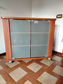 Scaffale con vetrina  