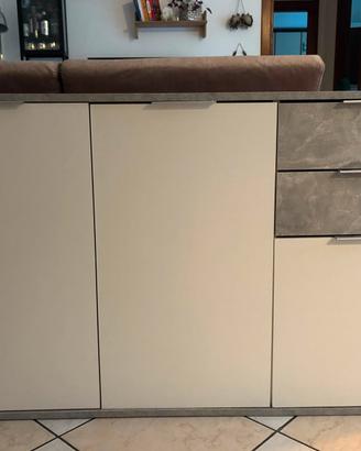 Credenza moderna