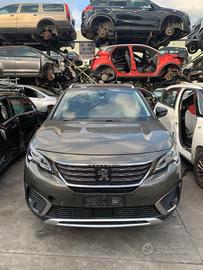 PEUGEOT 5008 1.5 D - ANNO 2017 - PER RICAMBI