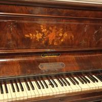 pianoforte verticale antico crane & sons.