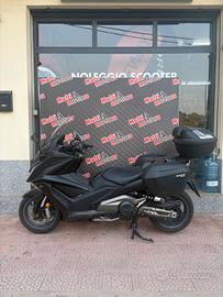 Kymco AK 550