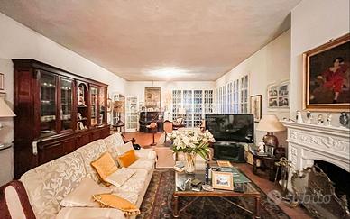 CASA INDIPENDENTE CON AMPIO GIARDINO IN ZONA TERME