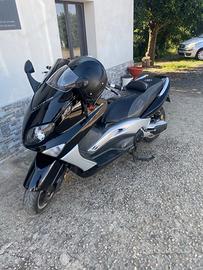 Yamaha T Max - 2001