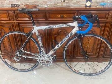 Bucicletta viner carbonio