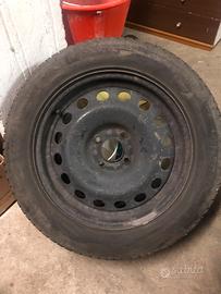 Cerchi 16 più gomme invernali usate 50% 215/55 R16