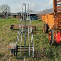 Scala elettrica zincata a catena x balle di fieno