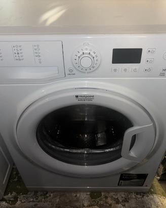 Lavatrice Hotpoint 6  kg 1000 giri, Classe A+
