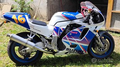 Suzuki gsx r 750
