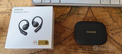 Honor Earbuds Open