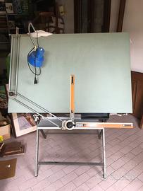 Tavolo per disegni