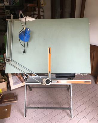 Tavolo per disegni