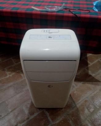 CONDIZIONATORE PORTATILE EQUATION (150 EURO)