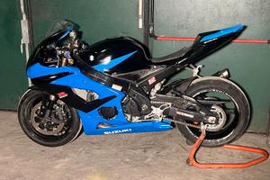 SUZUKI GSXR 1000 K5 K6 SOLO PISTA