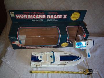 Splendido YACHT radiocomandato HURRICANE RACER II