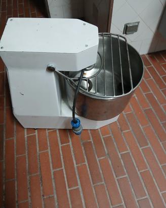 impastatrice 10 kg