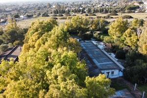 Villa con dependance su 4,5ettari a 500mt dal mare