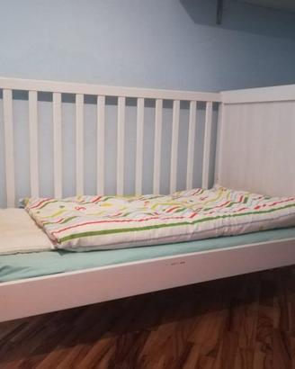 Lettino bambino in legno bianco