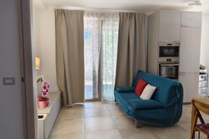 Casa con giardino