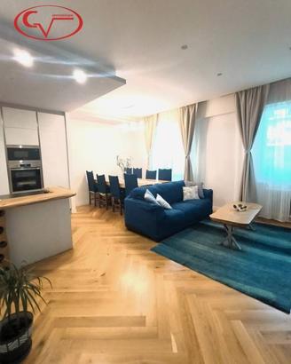Appartamento di 100 m² con 4 locali e box auto a M