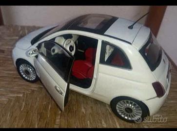 MODELLINO NUOVA FIAT 500 SCALA 1/18 MONDO MOTORS